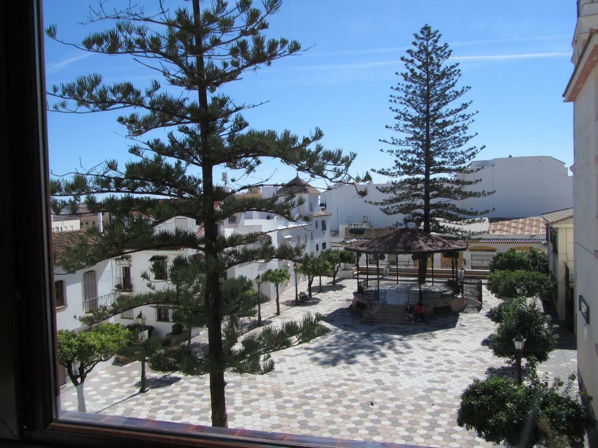 La Casa Del Reloj Apartment Estepona Exterior photo